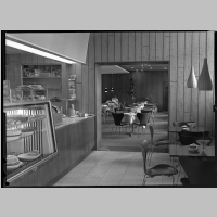 HBF_Arkadencafe_19-12-1957_1.jpg